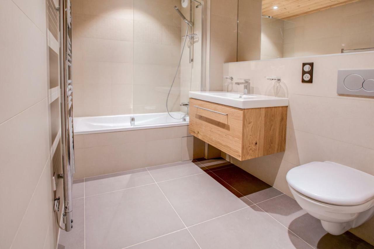 Les Roches Noires Villa Morzine Esterno foto